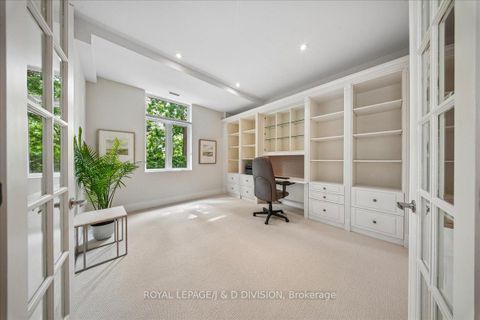 Photo 15 at 112 - 65 Sheldrake Boulevard, Mount Pleasant East, Toronto