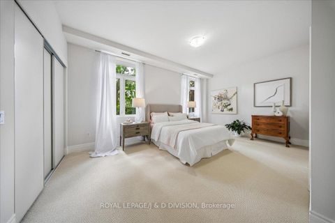 Photo 17 at 112 - 65 Sheldrake Boulevard, Mount Pleasant East, Toronto