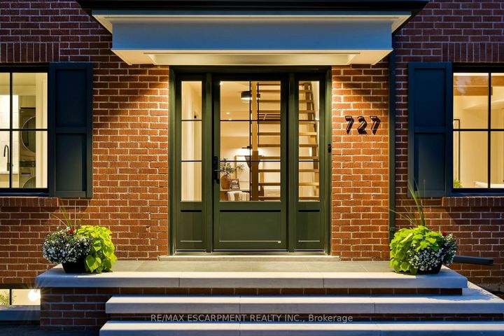 Photo 1 at 727 King Road, LaSalle, Burlington