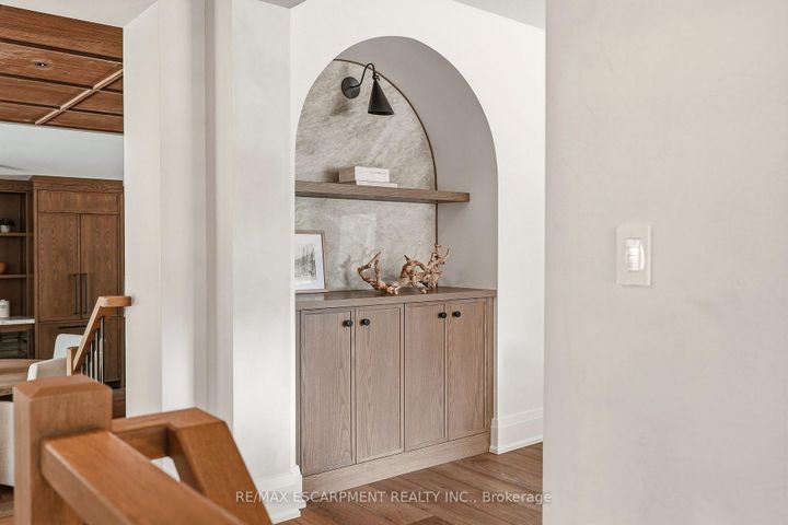 Photo 17 at 727 King Road, LaSalle, Burlington