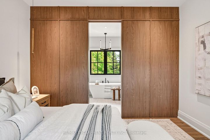Photo 31 at 727 King Road, LaSalle, Burlington