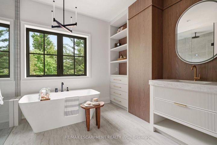 Photo 32 at 727 King Road, LaSalle, Burlington