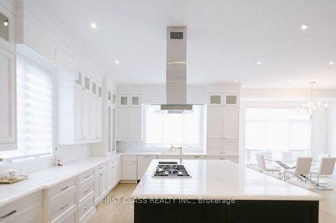 Photo 11 at 29 Citation Drive, Bayview Village, Toronto