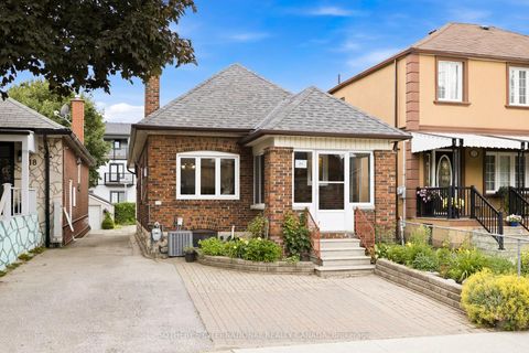 Photo 0 at 20 Bicknell Avenue, Eglinton West, Toronto
