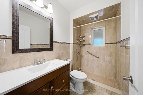 Photo 11 at 20 Bicknell Avenue, Eglinton West, Toronto