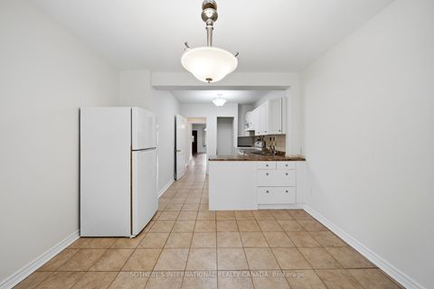 Photo 22 at 20 Bicknell Avenue, Eglinton West, Toronto