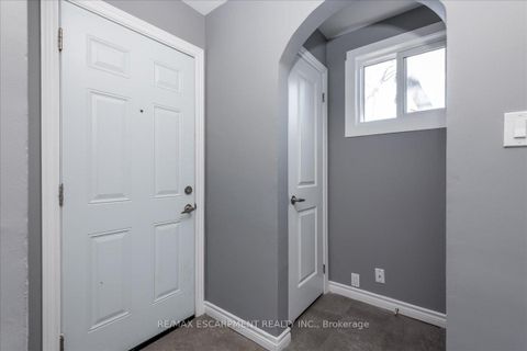 Photo 2 at #1, #2, #3 - 210 Owen Street, Wellington, Barrie