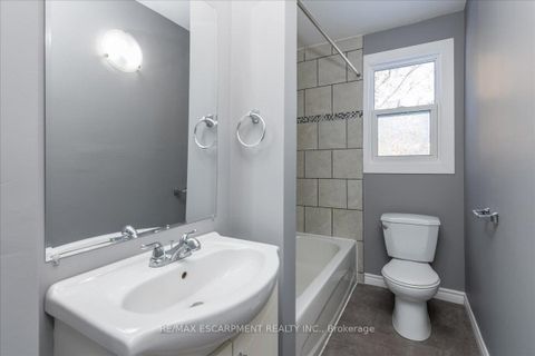 Photo 6 at #1, #2, #3 - 210 Owen Street, Wellington, Barrie