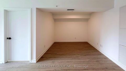 Photo 4 at 1211 - 609 Sherbourne Street, North St. James Town, Toronto