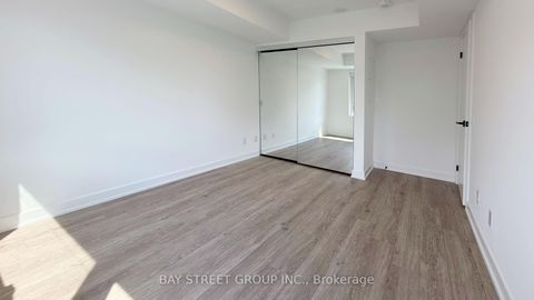 Photo 11 at 1211 - 609 Sherbourne Street, North St. James Town, Toronto