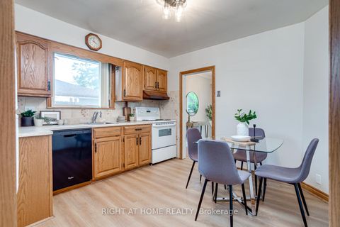 Photo 12 at 75 Milford Haven Drive, Morningside, Toronto