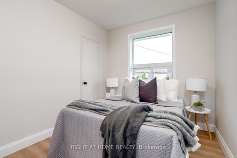 Photo 17 at 75 Milford Haven Drive, Morningside, Toronto