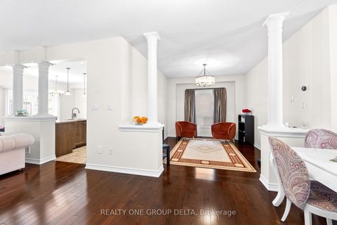 Photo 7 at 8 Charlemagne Avenue, Shore, Barrie
