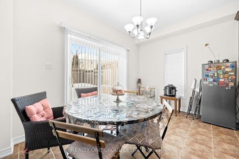 Photo 14 at 8 Charlemagne Avenue, Shore, Barrie