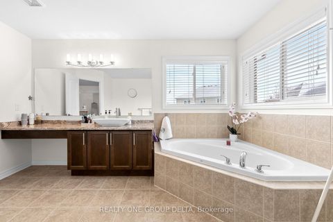 Photo 23 at 8 Charlemagne Avenue, Shore, Barrie
