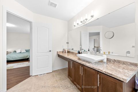 Photo 24 at 8 Charlemagne Avenue, Shore, Barrie