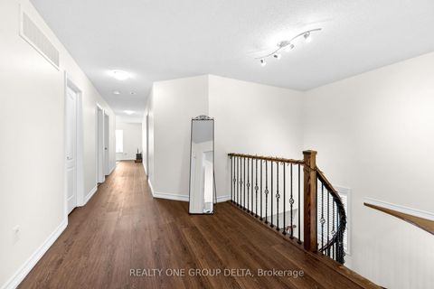 Photo 25 at 8 Charlemagne Avenue, Shore, Barrie
