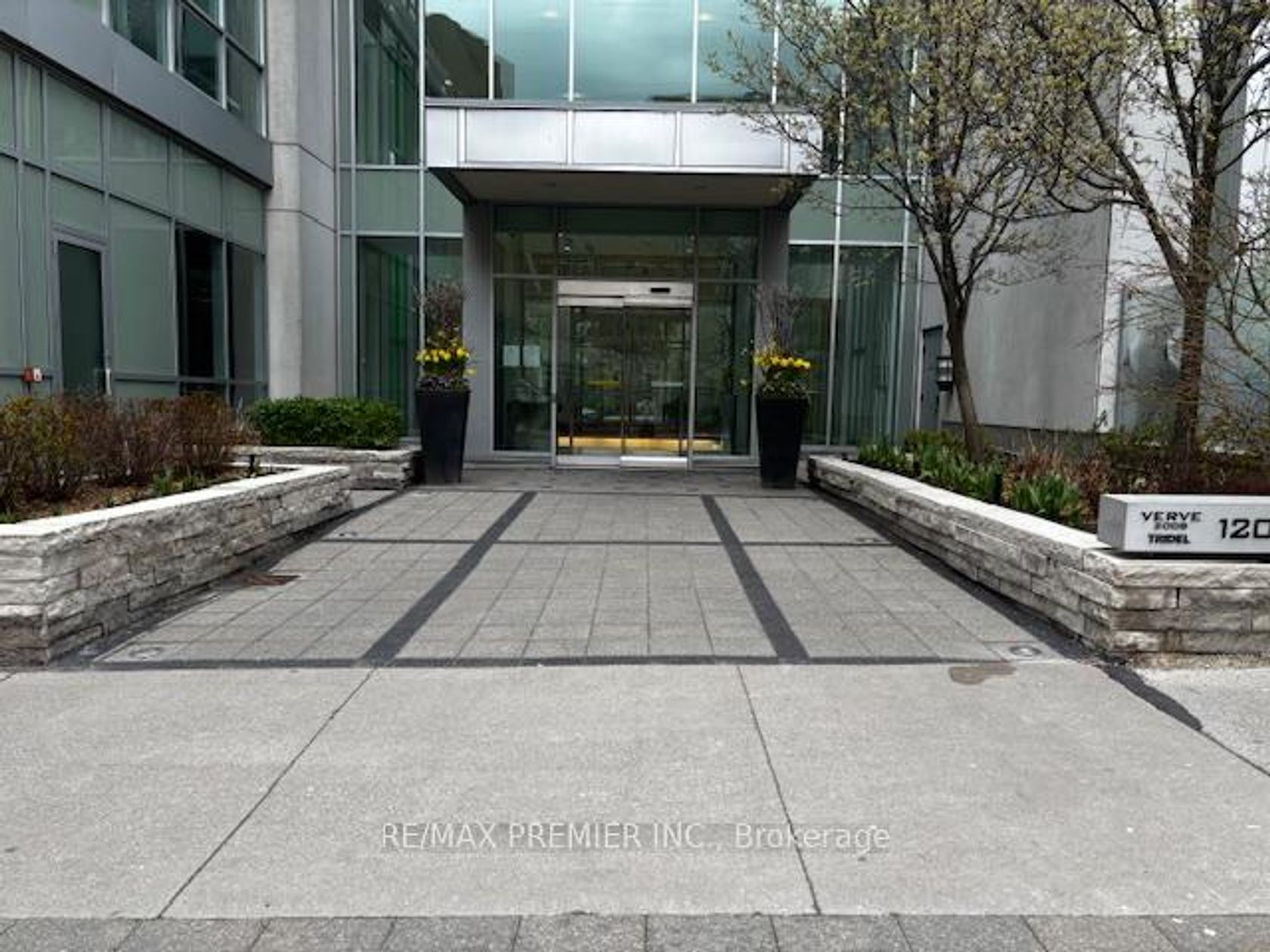 2805 - 120 Homewood Avenue, North St. James Town, Toronto 
