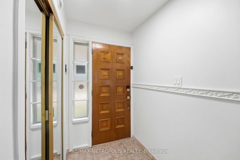 Photo 6 at 31 Langevin Crescent, Centennial Scarborough, Toronto