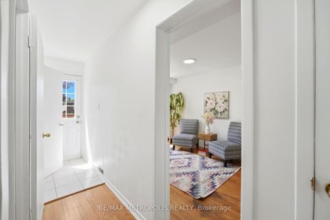 Photo 16 at 31 Langevin Crescent, Centennial Scarborough, Toronto