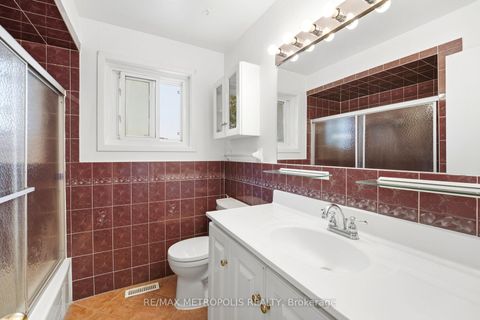Photo 17 at 31 Langevin Crescent, Centennial Scarborough, Toronto