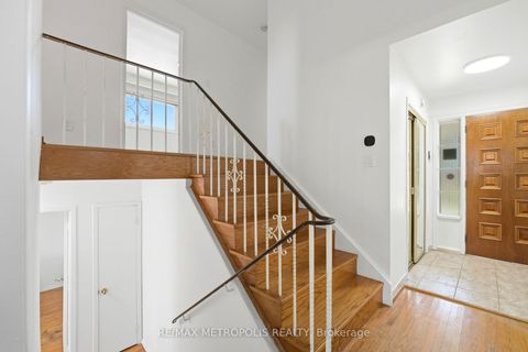 Photo 18 at 31 Langevin Crescent, Centennial Scarborough, Toronto