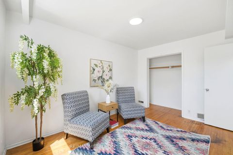 Photo 31 at 31 Langevin Crescent, Centennial Scarborough, Toronto