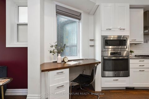Photo 15 at 174 Yarmouth Road, Junction, Toronto
