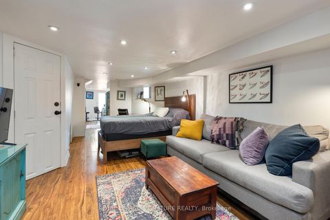 Photo 34 at 174 Yarmouth Road, Junction, Toronto