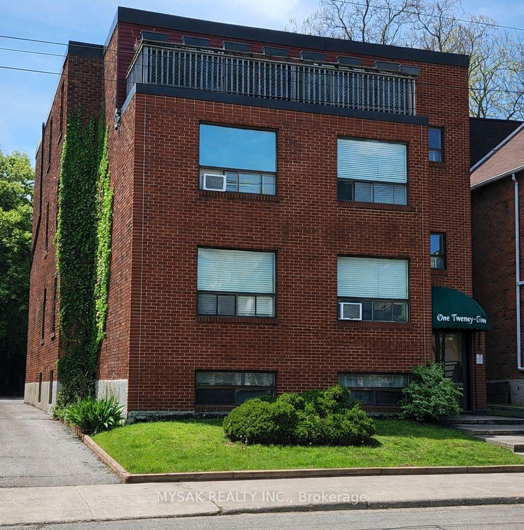 144 Coxwell Avenue, Coxwell, Toronto 