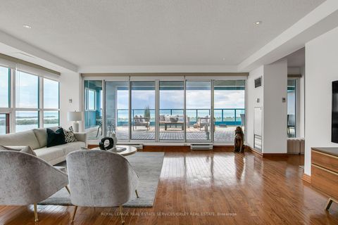 Photo 3 at PH04 - 99 Harbour Square, Waterfront Communities C1, Toronto