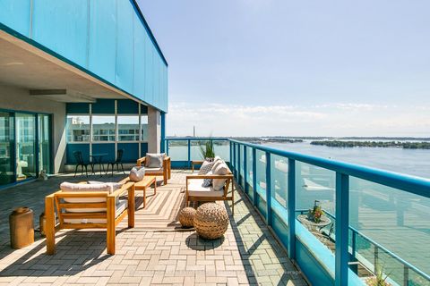 Photo 28 at PH04 - 99 Harbour Square, Waterfront Communities C1, Toronto