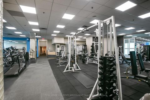 Photo 36 at PH04 - 99 Harbour Square, Waterfront Communities C1, Toronto