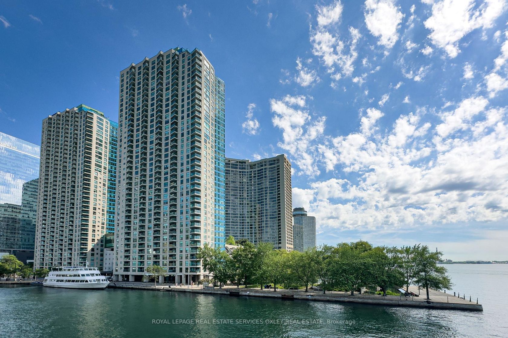 PH04 - 99 Harbour Square, Waterfront Communities C1, Toronto 