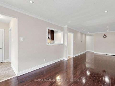 Photo 4 at 2613 Jane Street, Jane Heights, Toronto