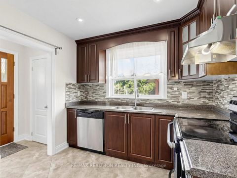 Photo 8 at 2613 Jane Street, Jane Heights, Toronto