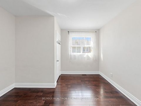 Photo 12 at 2613 Jane Street, Jane Heights, Toronto