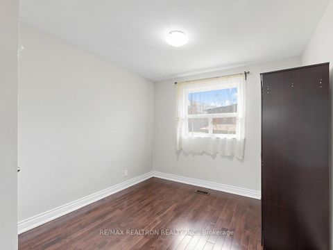 Photo 13 at 2613 Jane Street, Jane Heights, Toronto