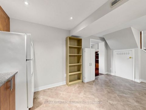Photo 26 at 2613 Jane Street, Jane Heights, Toronto
