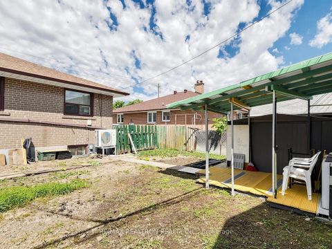Photo 33 at 2613 Jane Street, Jane Heights, Toronto