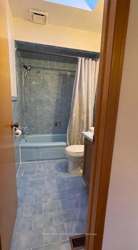 Photo 15 at 15 Sanwood Boulevard, Steeles, Toronto