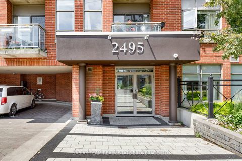 Photo 2 at 307 - 2495 Dundas Street West Street, High Park North, Toronto