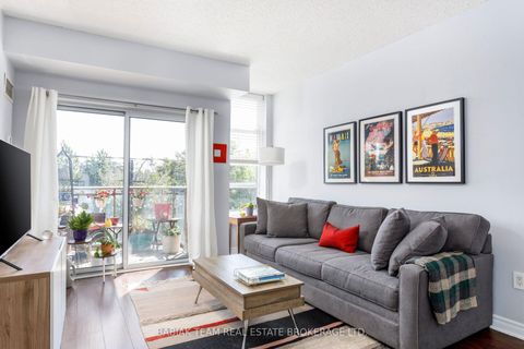 Photo 10 at 307 - 2495 Dundas Street West Street, High Park North, Toronto