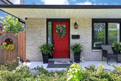 Photo 3 at 49 Belcourt Avenue, Grove East, Barrie