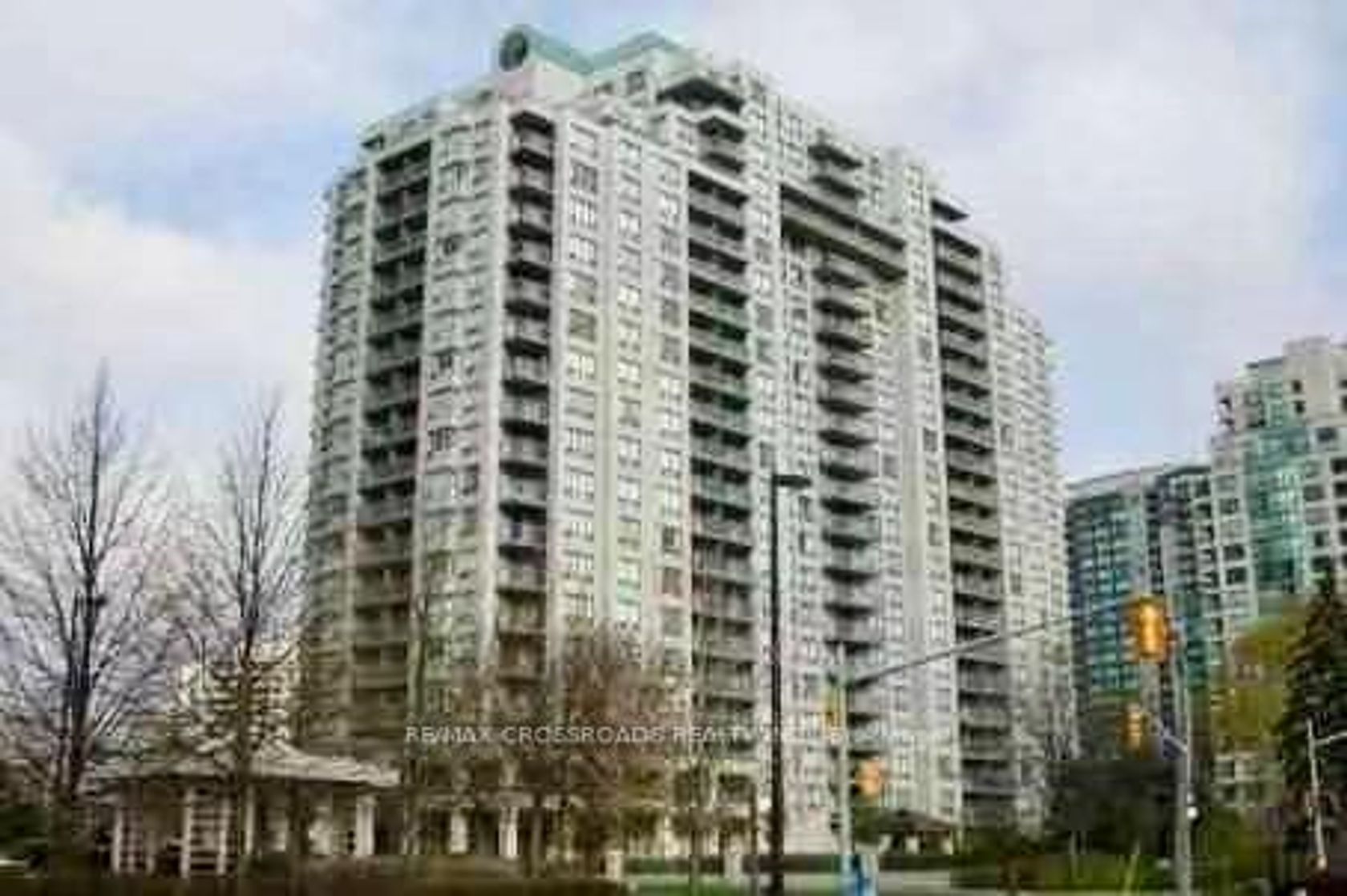 2012 - 28 Empress Avenue, Willowdale East, Toronto 