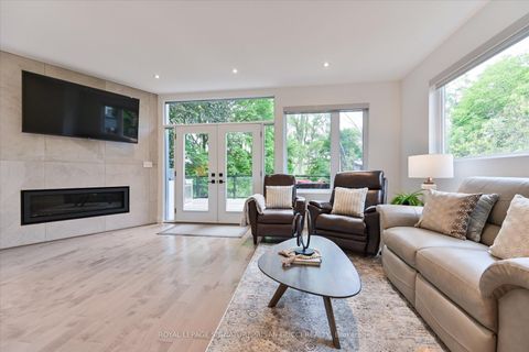 Photo 10 at 475 Donlands Avenue, East York, Toronto