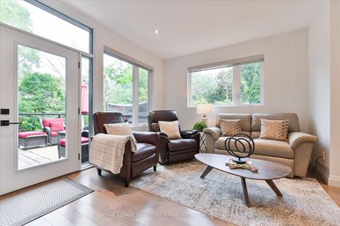 Photo 11 at 475 Donlands Avenue, East York, Toronto