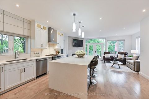 Photo 15 at 475 Donlands Avenue, East York, Toronto