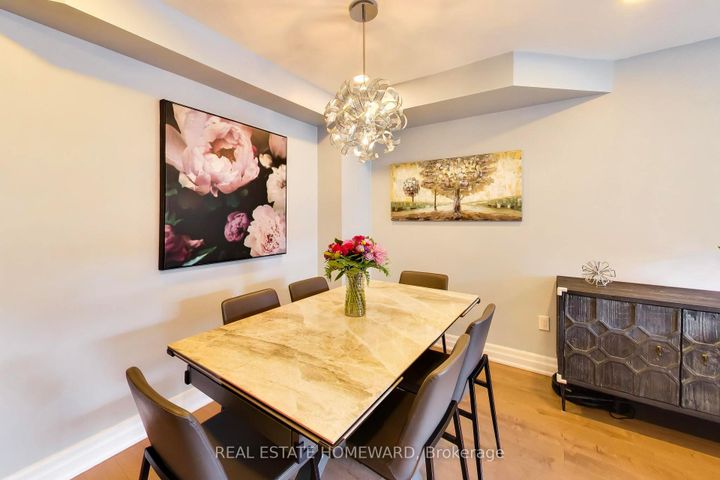 Photo 9 at 3375 Fenwick Crescent, Erin Mills, Mississauga
