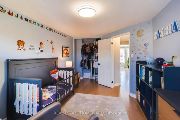 Photo 23 at 3375 Fenwick Crescent, Erin Mills, Mississauga